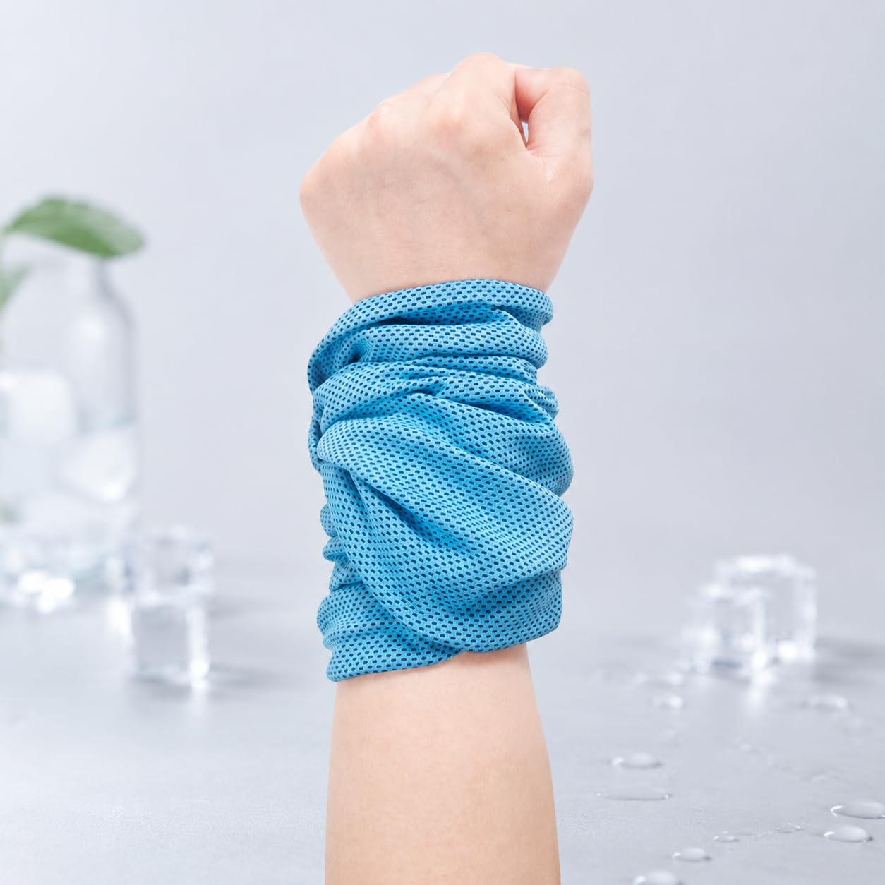 Cupro Cooling Wristband, Wrist for Hot Flashes & Menopause, Ice Wristband for Athletes, 20x30cm Blue